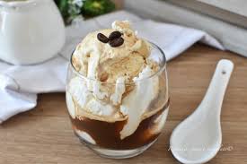 Affogato al Caffè - EAST AND WEST